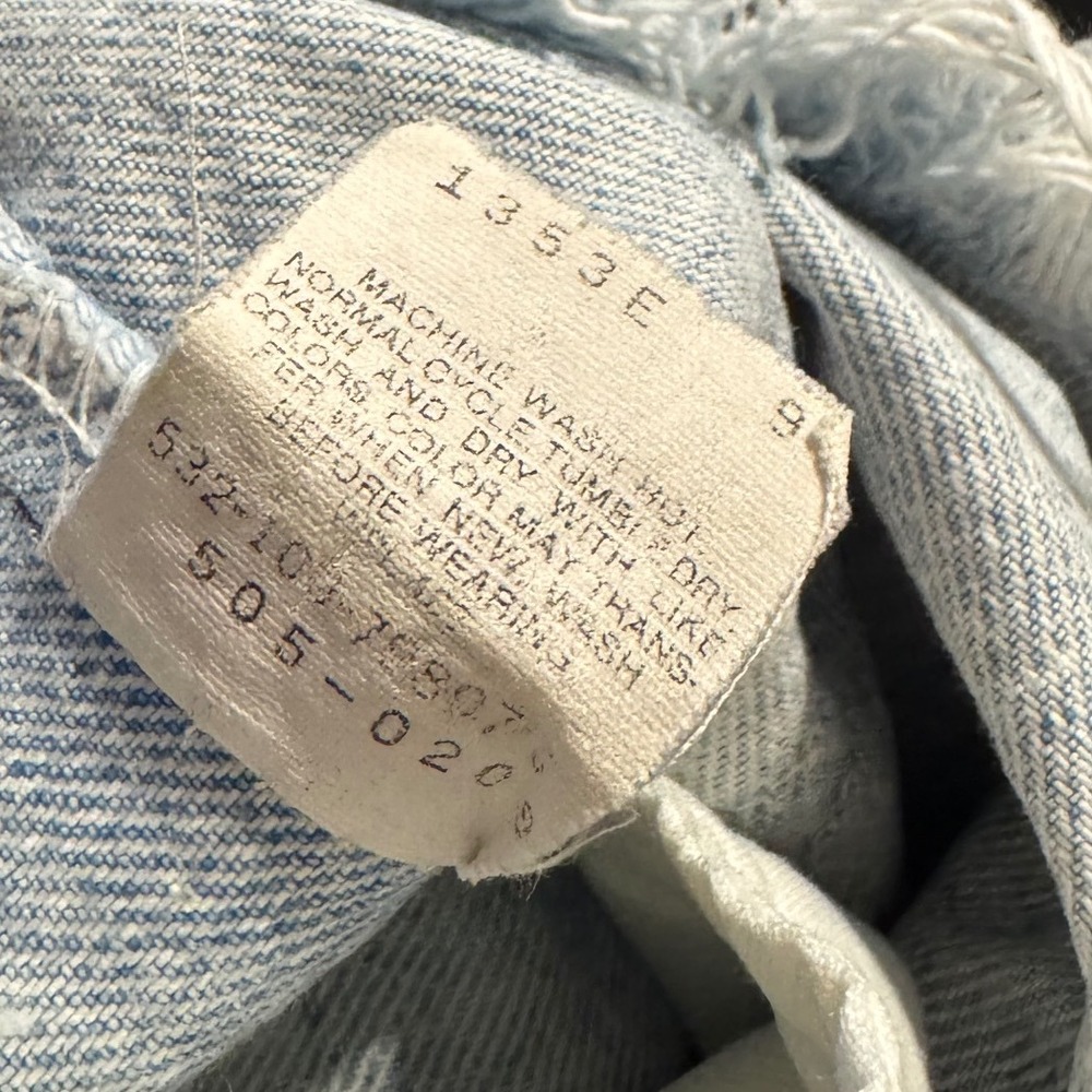VINTAGE made in‎ US Levi Acid Wash Denim Cutoff Jean Shorts Distressed Frayed 29 - Picture 6 of 6